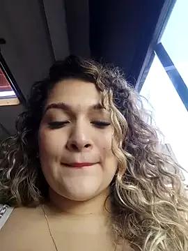 Watch gorgeous camwhore Sara_smiiith211 Sara_smiiith211 from StripChat