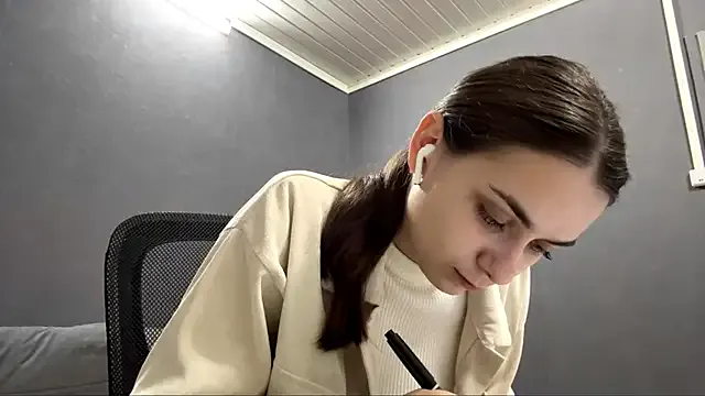 SarahHeadly — make heart