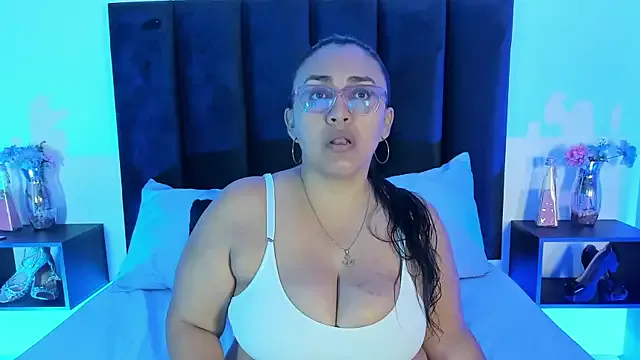 scarlet__ray_ — Every 60 tokens I take a garment