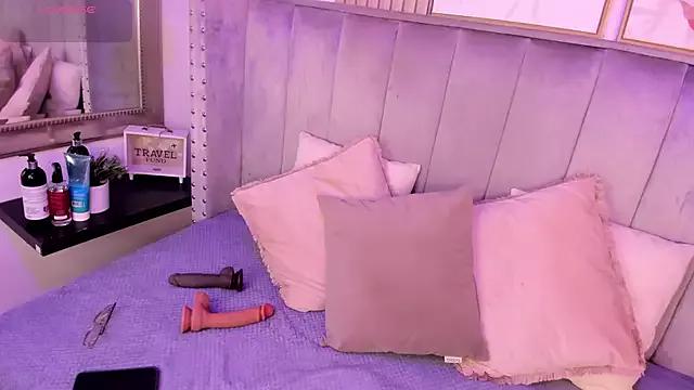 Explore slutty camwhore Seshat_Hitt Seshat_Hitt from StripChat