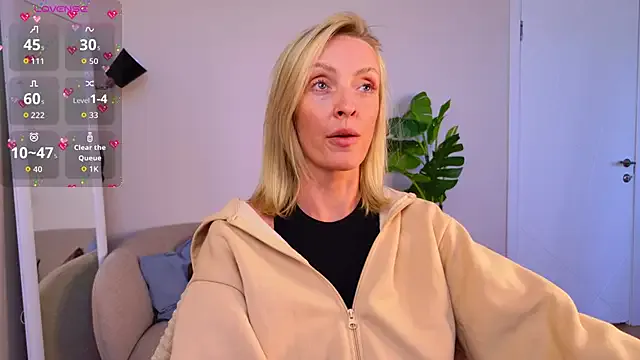 sexuallycorrecte from StripChat