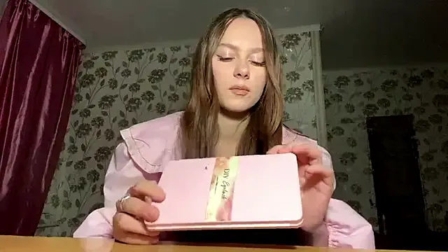 StephaniCute — Bite your tongue and lips