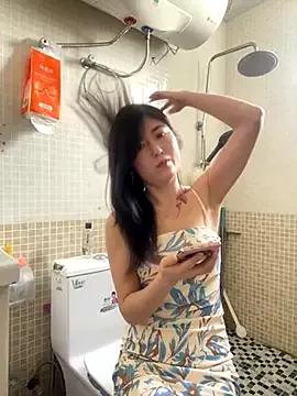 sunny-520 from StripChat