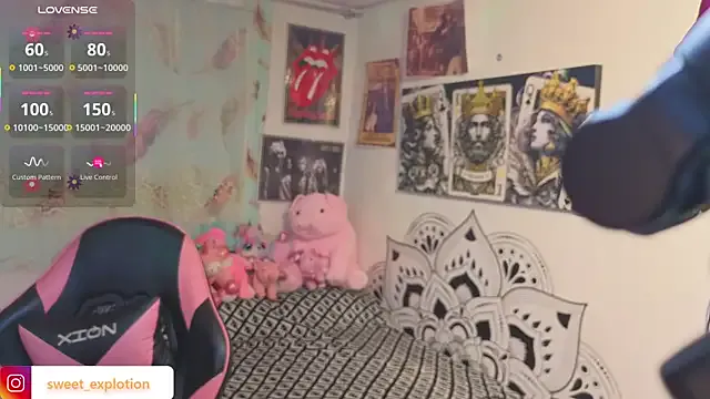 sweetexplotion on StripChat