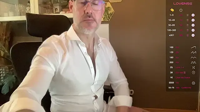 the_new_fit_rubinho — buss my ass, edge me good & make me cum!