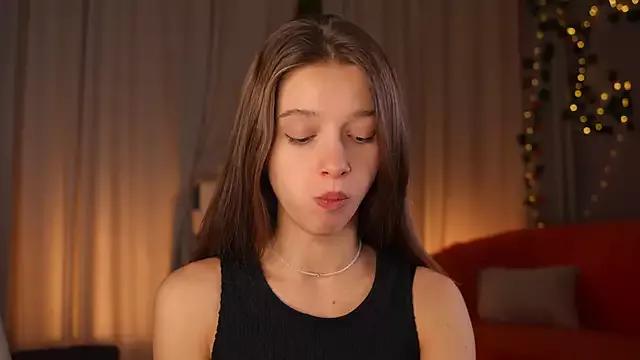 UdelaHathorne from StripChat