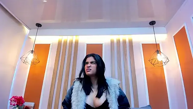 VanessaDoofenshmirtz — plug anal