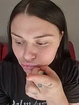 XAlice69 — Hot naked dance ! 