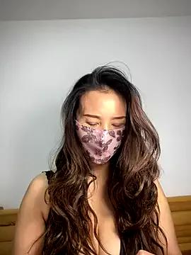 yiyi78900 from StripChat